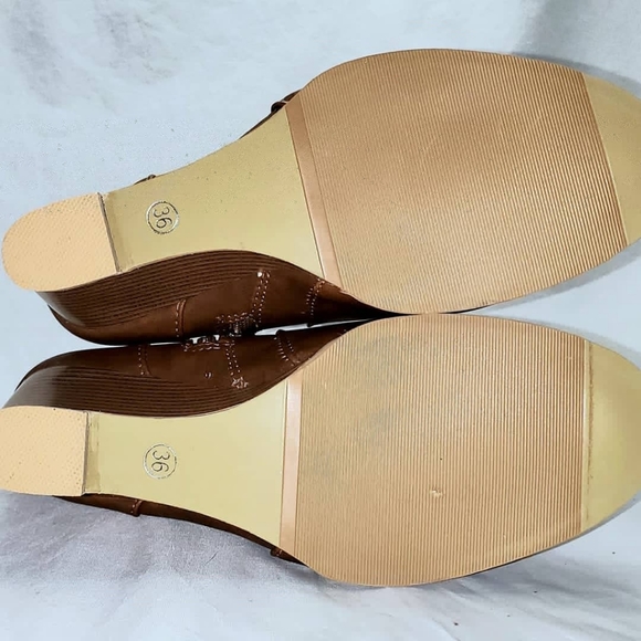 Women's Ankle Boots - Picture 5 of 5